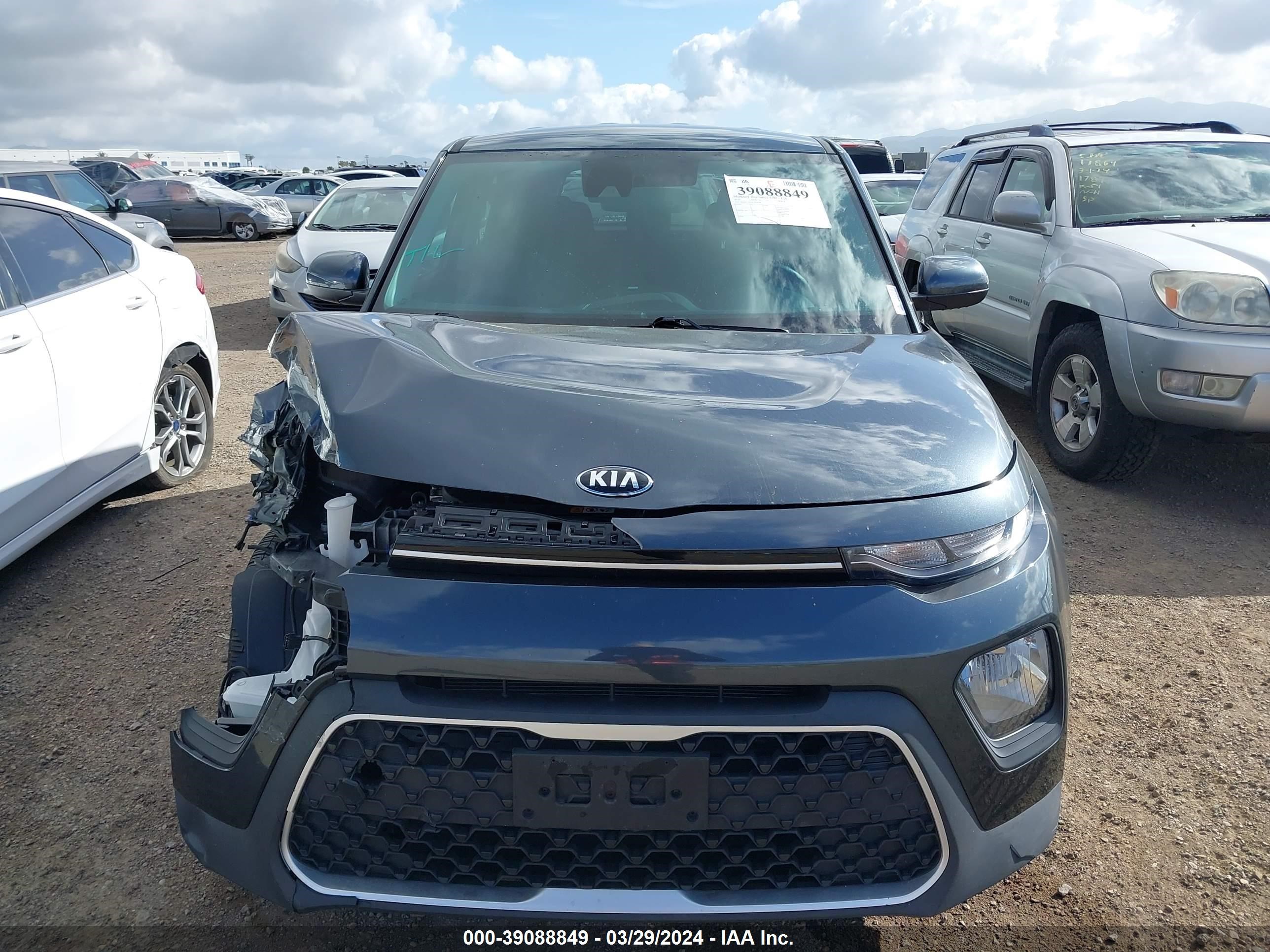 Photo 11 VIN: KNDJ23AUXL7038784 - KIA SOUL 