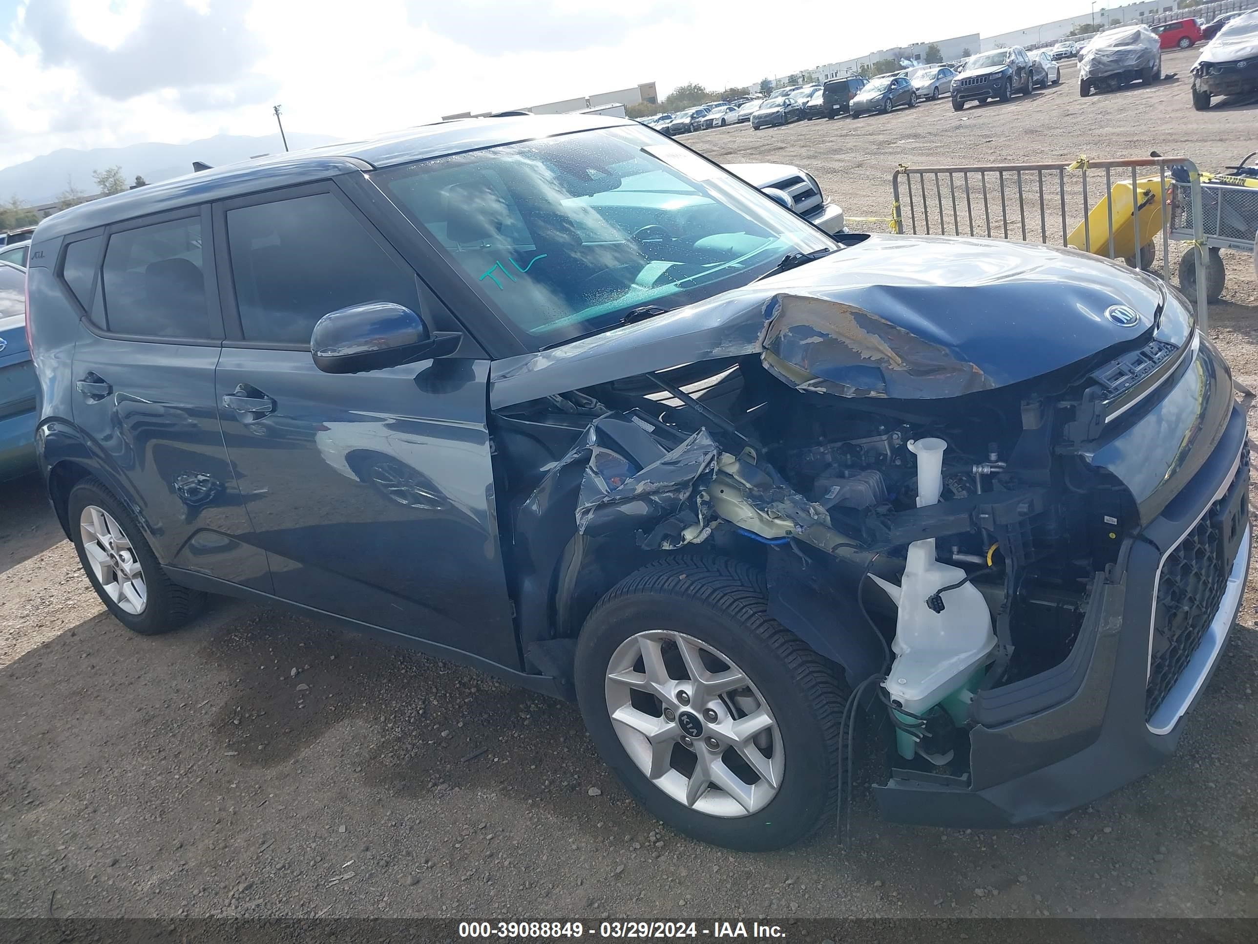 Photo 12 VIN: KNDJ23AUXL7038784 - KIA SOUL 