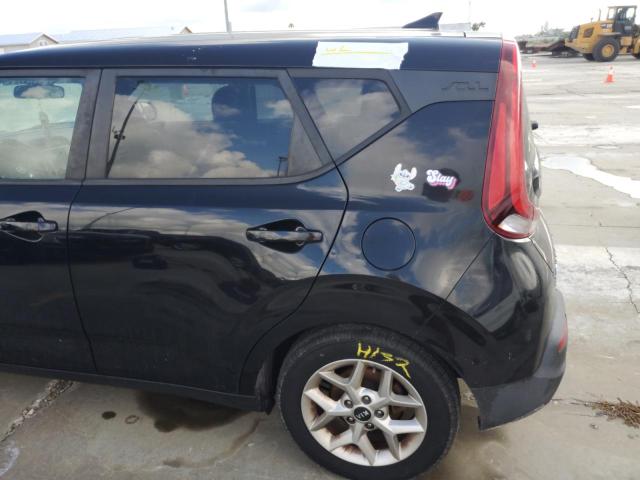 Photo 11 VIN: KNDJ23AUXL7068481 - KIA SOUL LX 