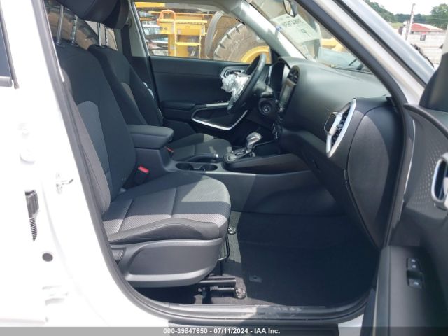 Photo 4 VIN: KNDJ23AUXL7082378 - KIA SOUL 