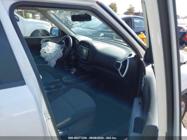 Photo 4 VIN: KNDJ23AUXM7143813 - KIA SOUL 