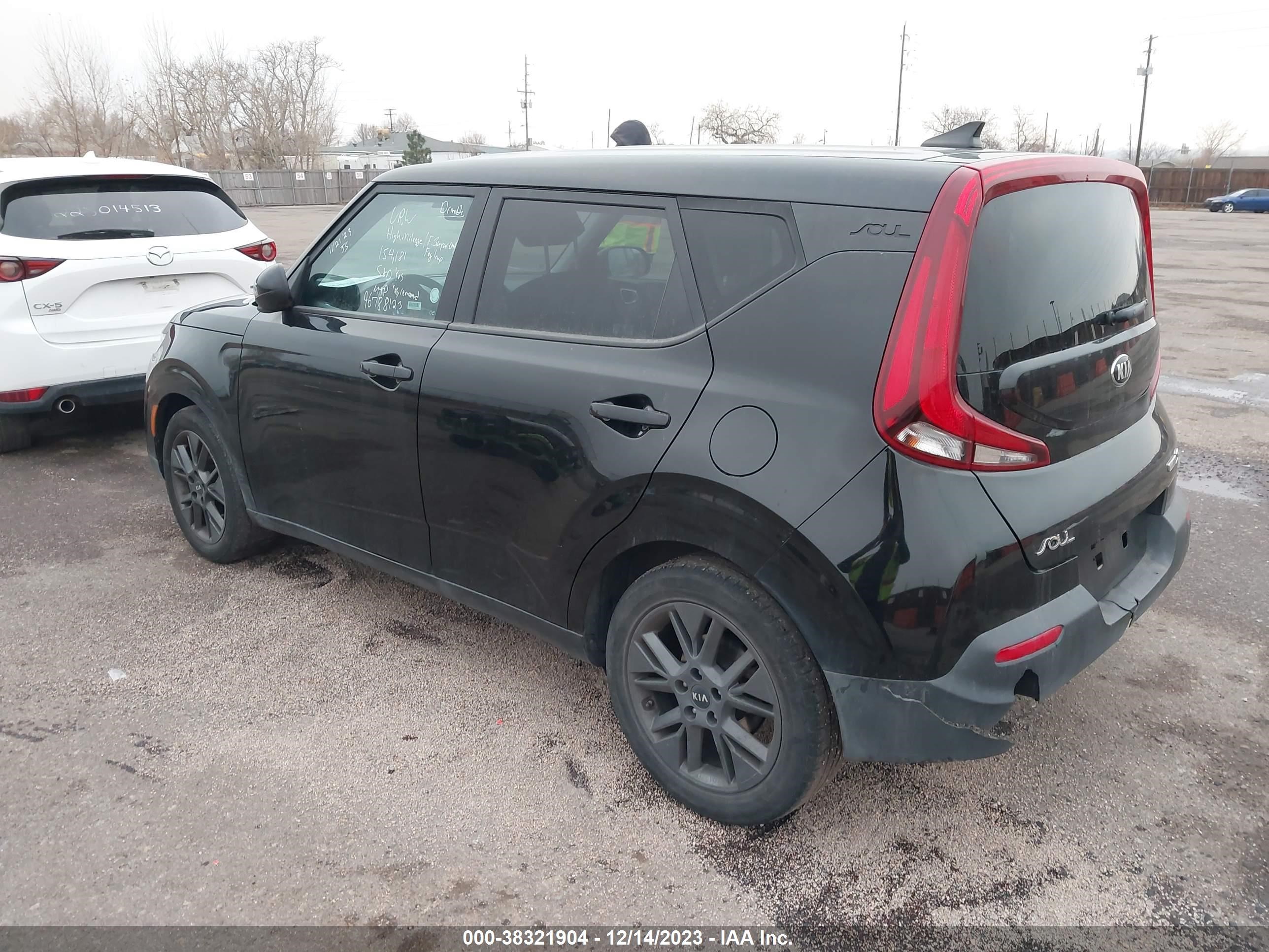 Photo 2 VIN: KNDJ23AUXM7790650 - KIA SOUL 