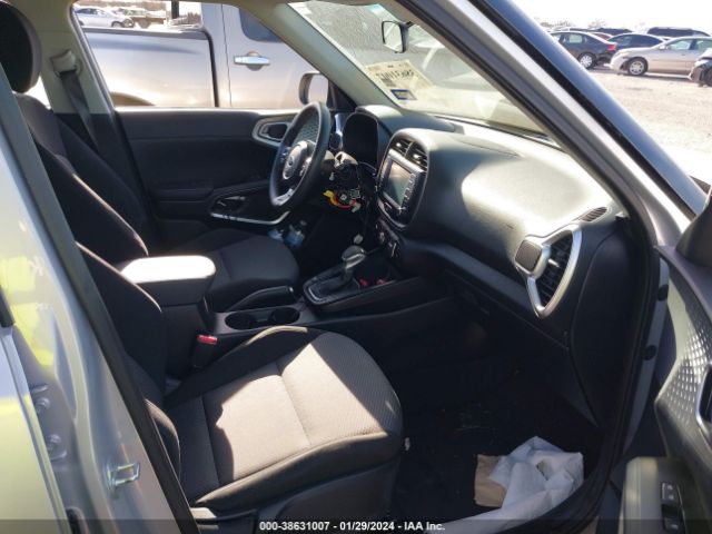 Photo 4 VIN: KNDJ23AUXM7792981 - KIA SOUL 