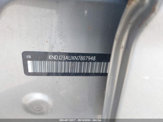 Photo 8 VIN: KNDJ23AUXN7807948 - KIA SOUL 