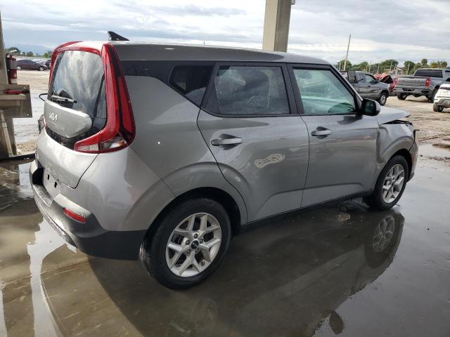 Photo 2 VIN: KNDJ23AUXN7811739 - KIA SOUL LX 