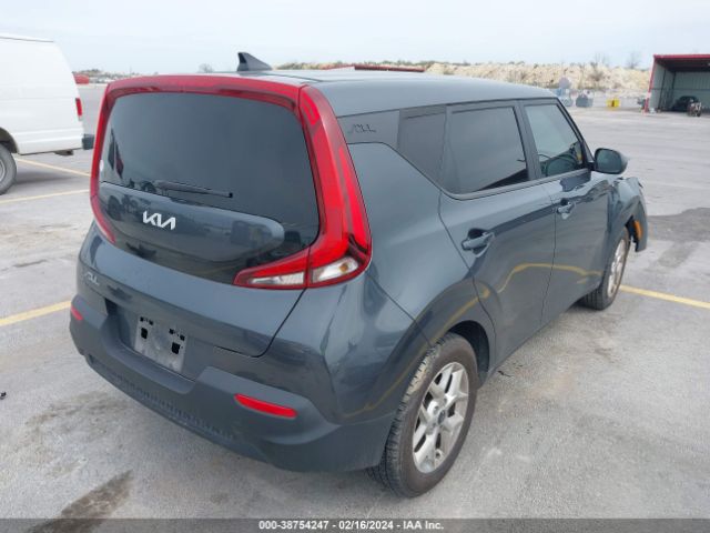 Photo 3 VIN: KNDJ23AUXN7823938 - KIA SOUL 