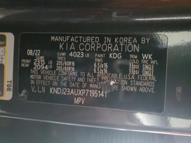 Photo 12 VIN: KNDJ23AUXP7195141 - KIA SOUL LX 