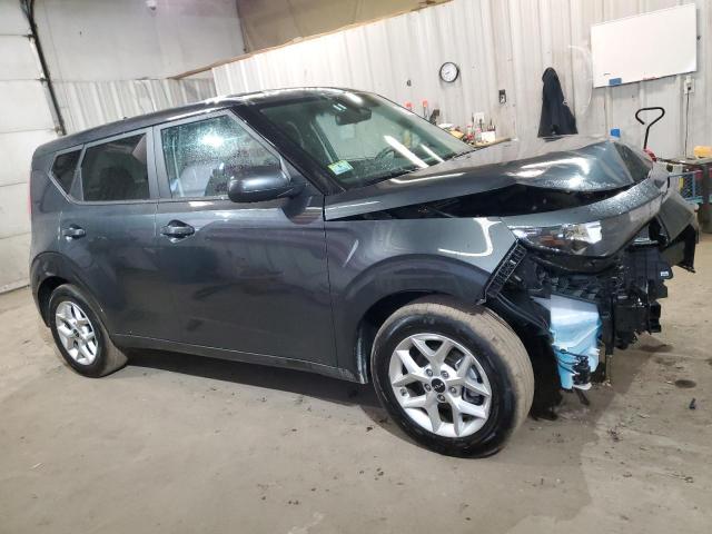 Photo 3 VIN: KNDJ23AUXR7240470 - KIA SOUL LX 