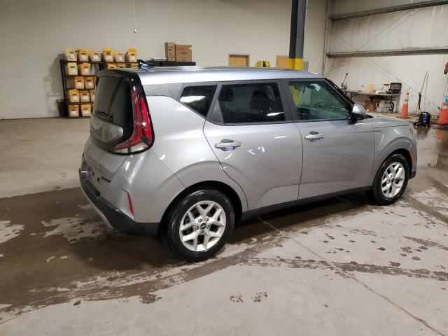 Photo 2 VIN: KNDJ23AUXR7241909 - KIA SOUL LX 