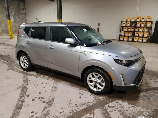 Photo 3 VIN: KNDJ23AUXR7241909 - KIA SOUL LX 