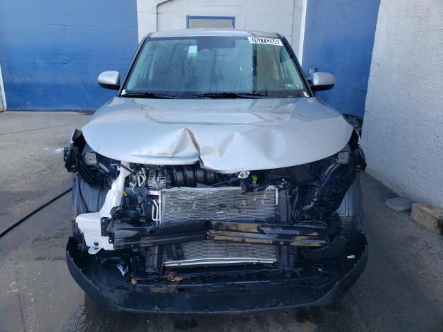 Photo 4 VIN: KNDJ23AUXR7916688 - KIA SOUL LX 