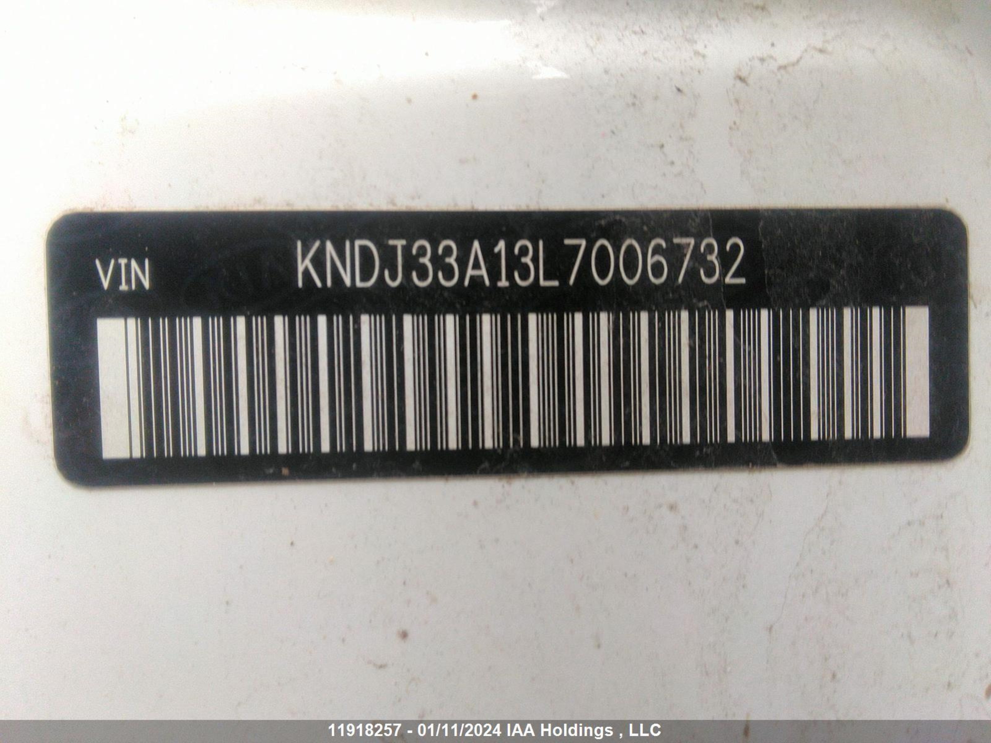 Photo 8 VIN: KNDJ33A13L7006732 - KIA SOUL EV 