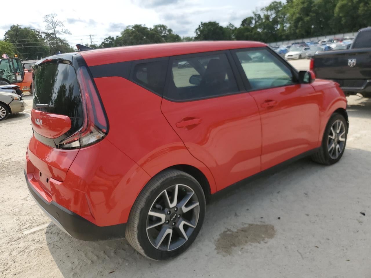 Photo 2 VIN: KNDJ33AU0R7219589 - KIA SOUL 