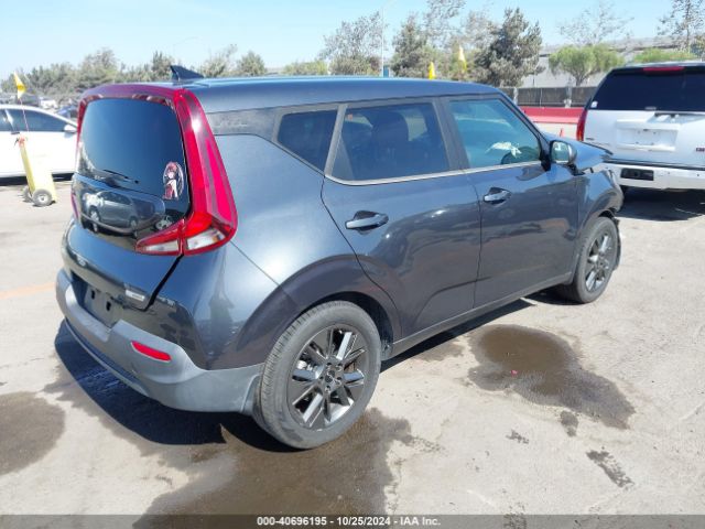 Photo 3 VIN: KNDJ33AU1N7822965 - KIA SOUL 