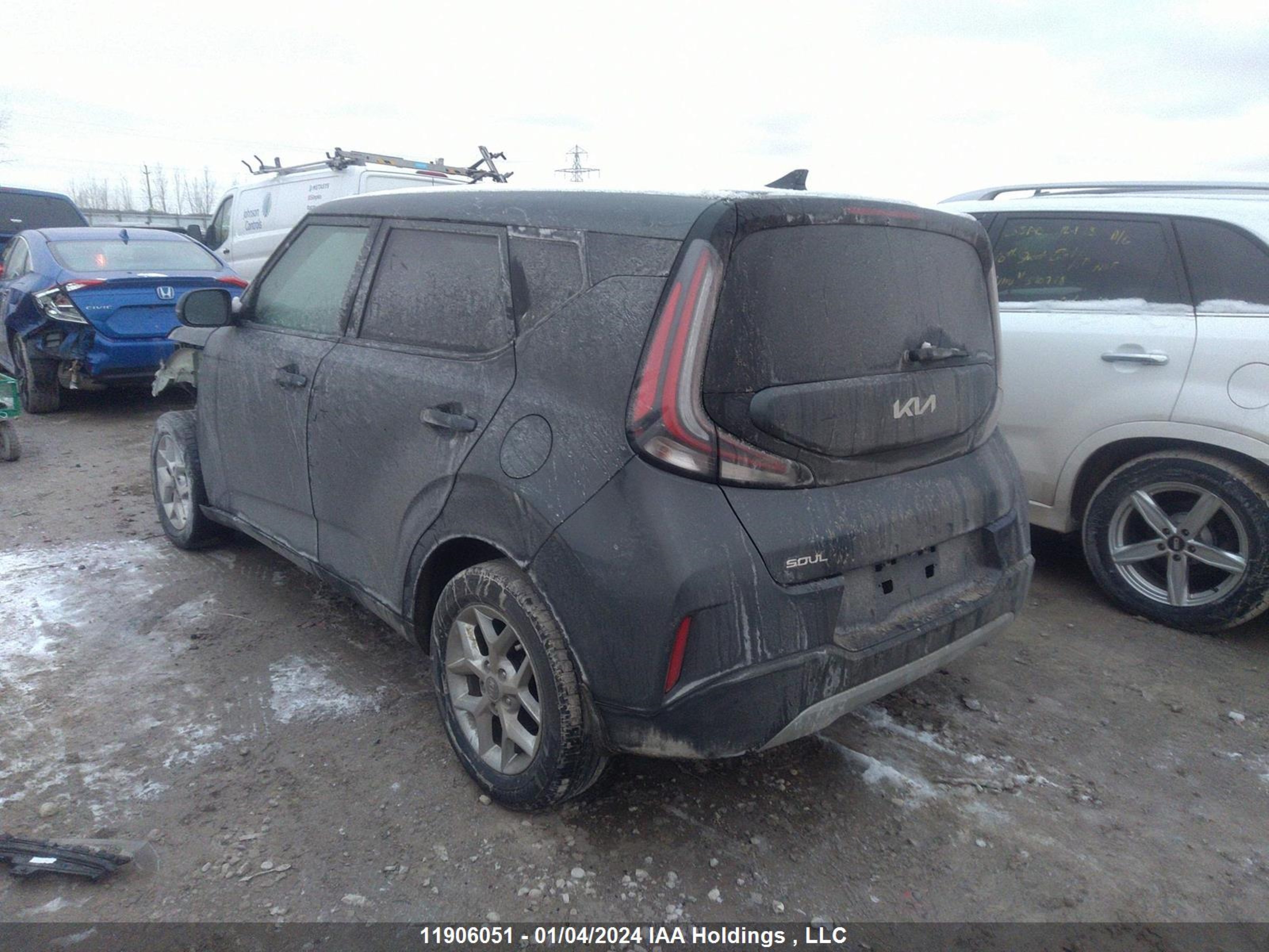 Photo 2 VIN: KNDJ33AU2P7852656 - KIA SOUL 