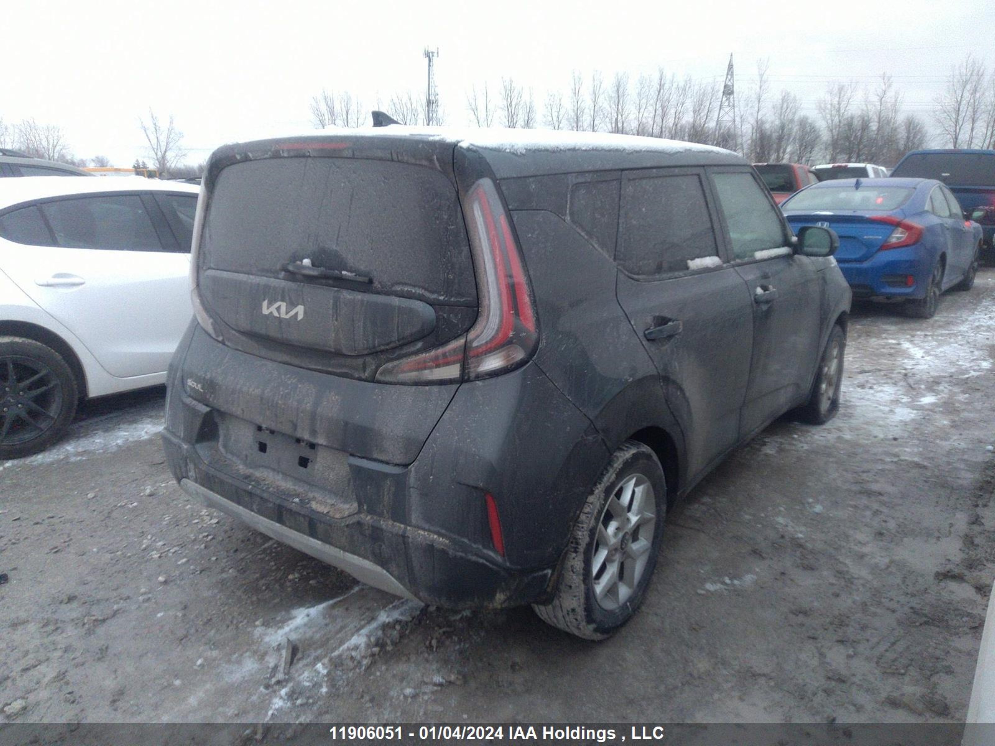 Photo 3 VIN: KNDJ33AU2P7852656 - KIA SOUL 