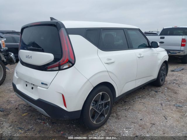 Photo 3 VIN: KNDJ33AU3P7894074 - KIA SOUL 