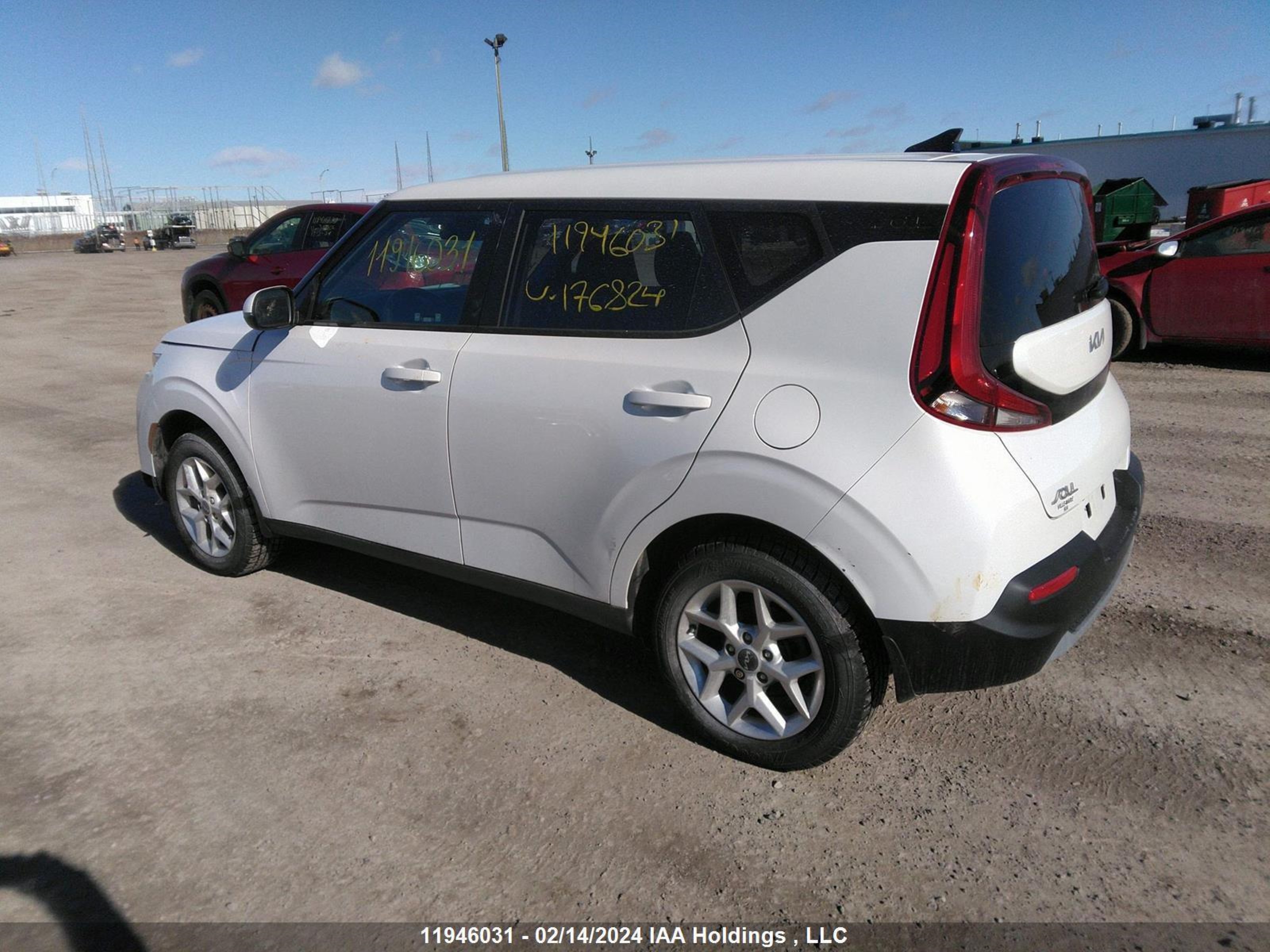 Photo 2 VIN: KNDJ33AU6N7176824 - KIA SOUL 