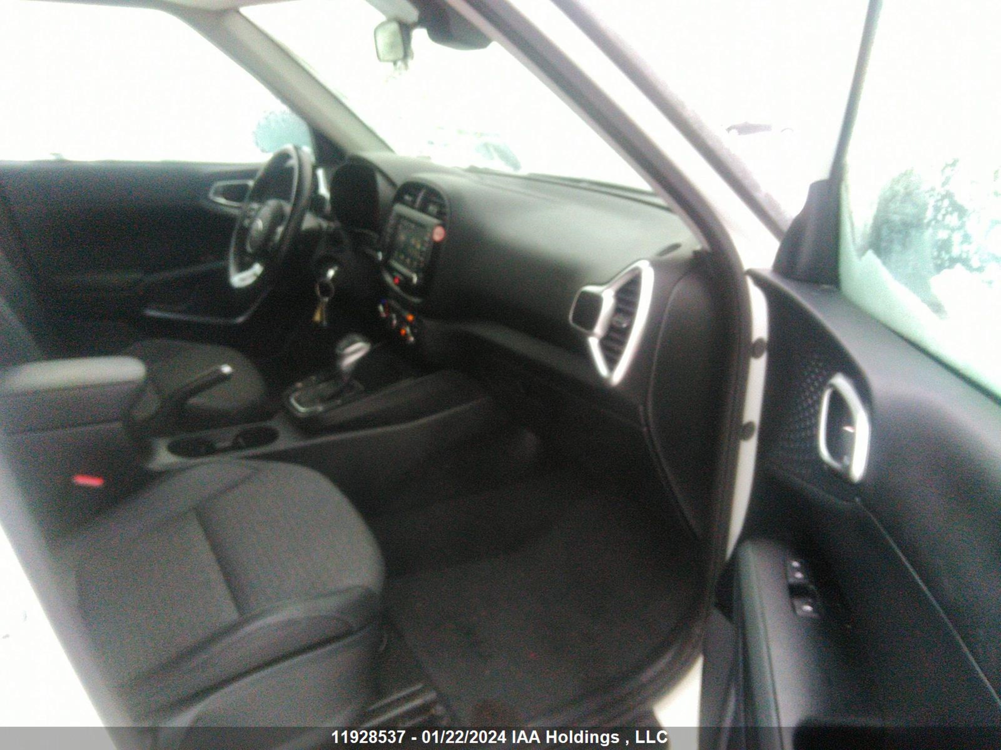 Photo 4 VIN: KNDJ33AU7M7787086 - KIA SOUL 