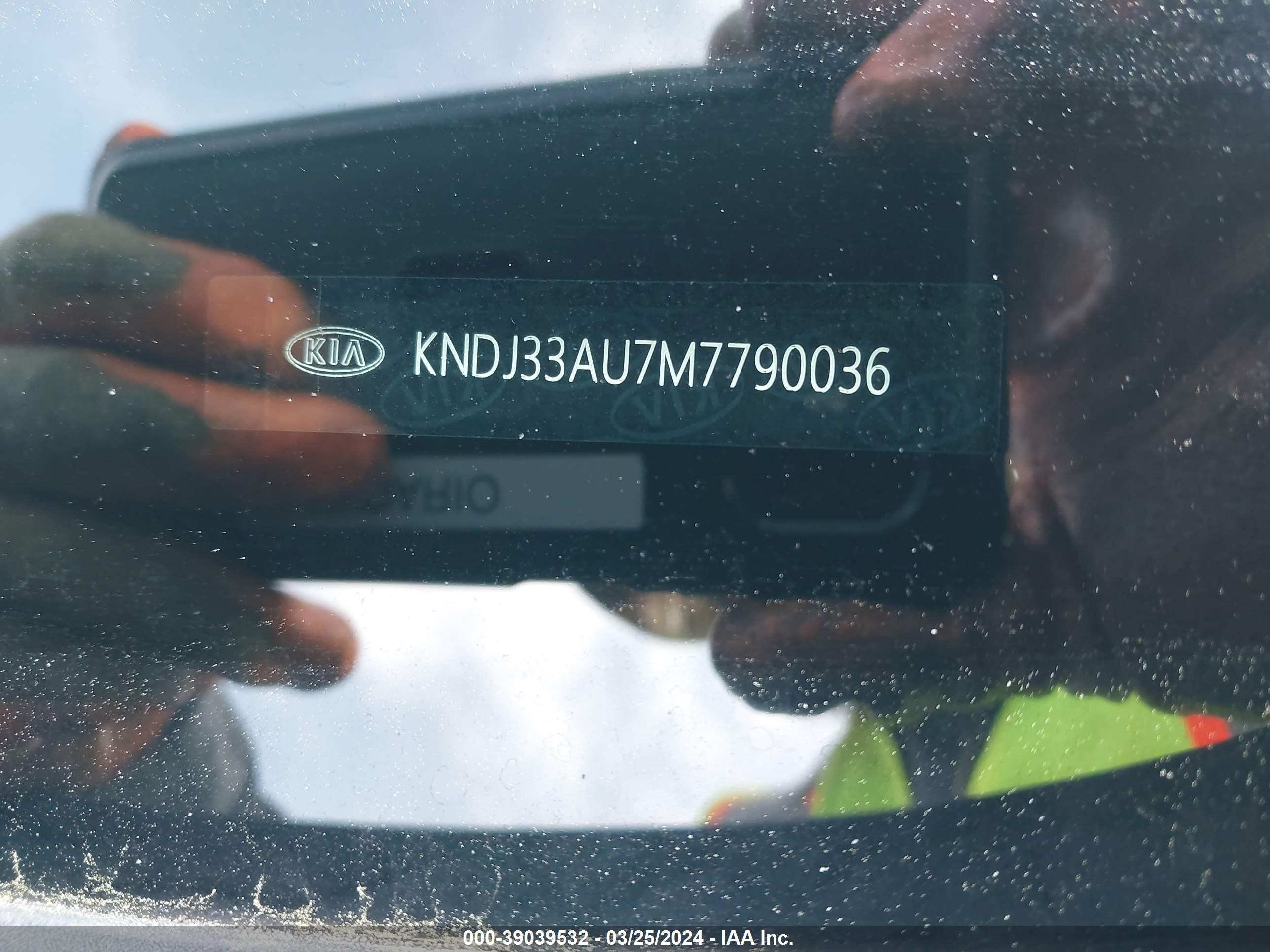 Photo 8 VIN: KNDJ33AU7M7790036 - KIA SOUL 