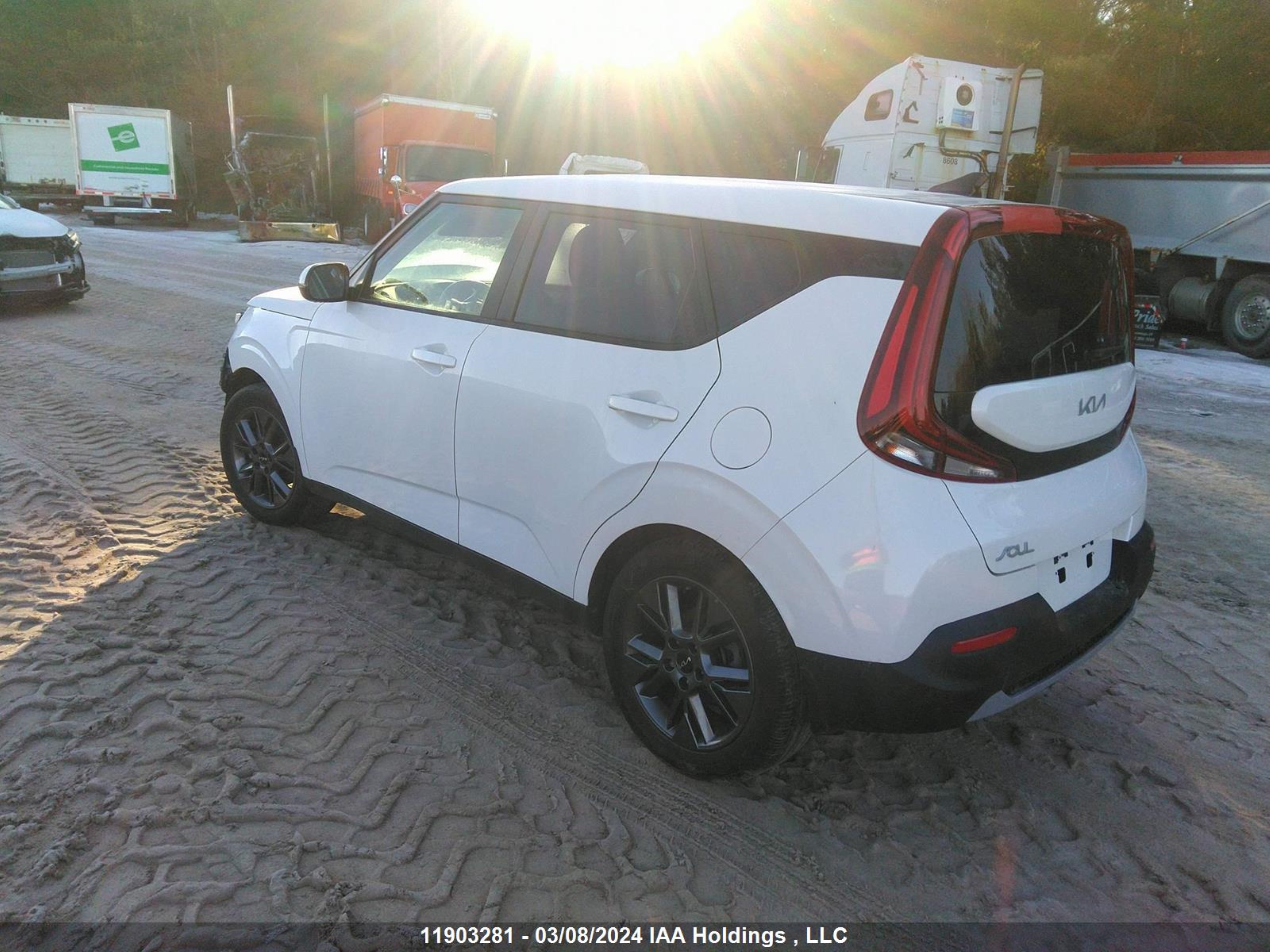 Photo 2 VIN: KNDJ33AU8N7150452 - KIA SOUL 