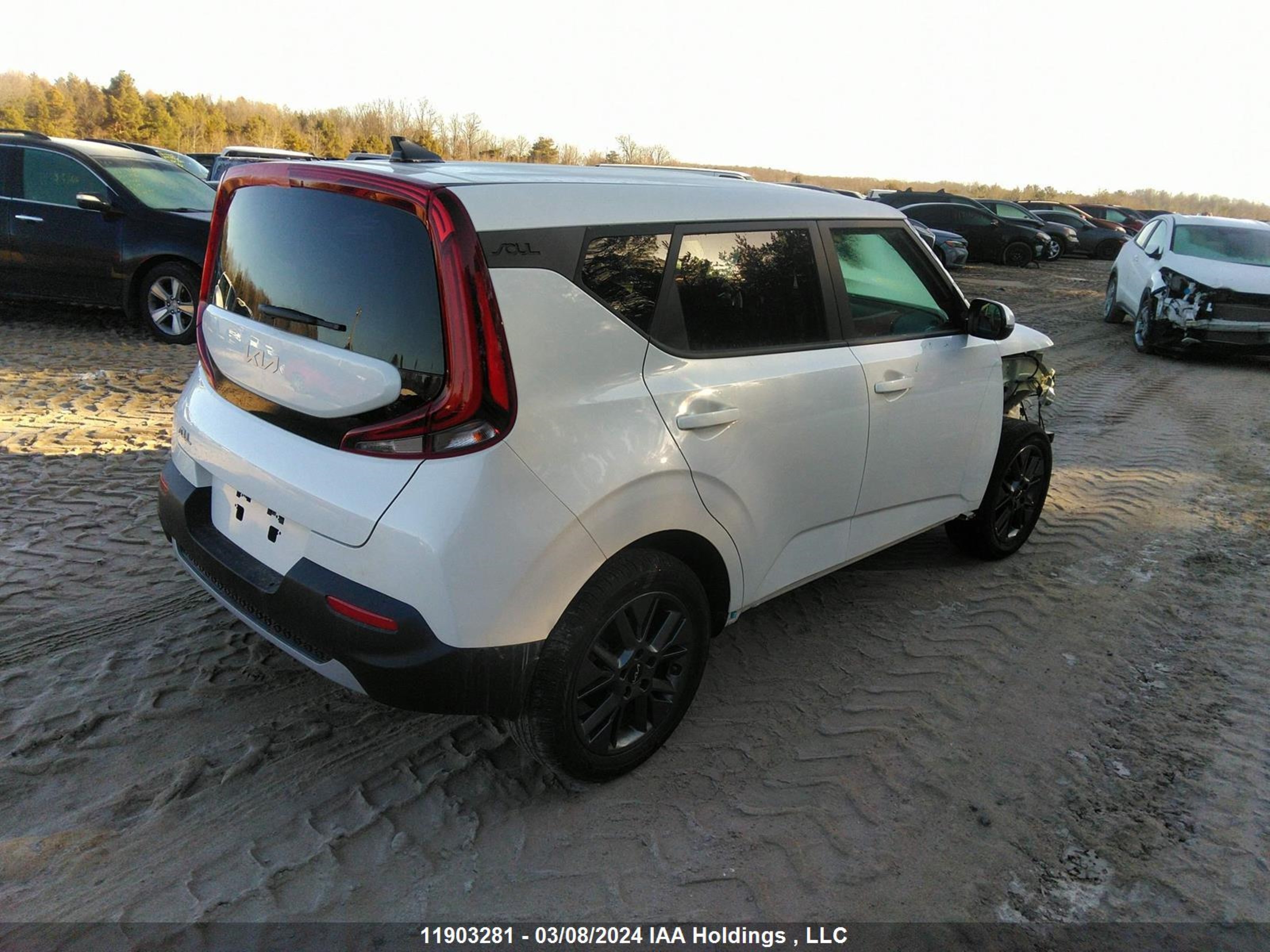 Photo 3 VIN: KNDJ33AU8N7150452 - KIA SOUL 