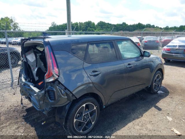 Photo 3 VIN: KNDJ33AU8R7900275 - KIA SOUL 