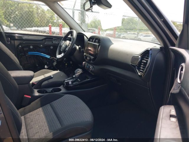 Photo 4 VIN: KNDJ33AU8R7900275 - KIA SOUL 