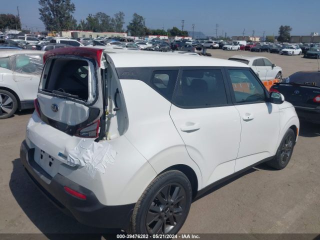 Photo 3 VIN: KNDJ33AU9M7740240 - KIA SOUL 