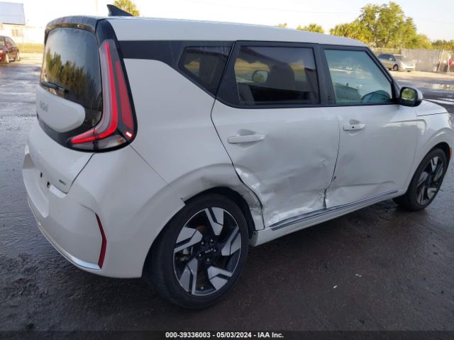 Photo 5 VIN: KNDJ53AU0P7885245 - KIA SOUL 