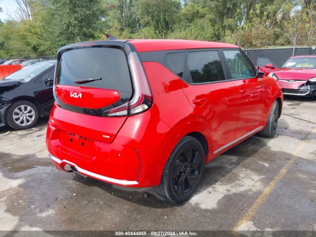 Photo 3 VIN: KNDJ53AU1P7211010 - KIA SOUL 