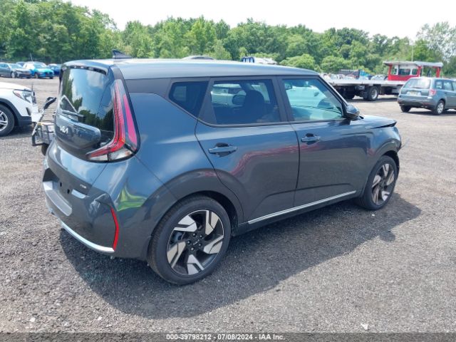 Photo 3 VIN: KNDJ53AUXR7914236 - KIA SOUL 