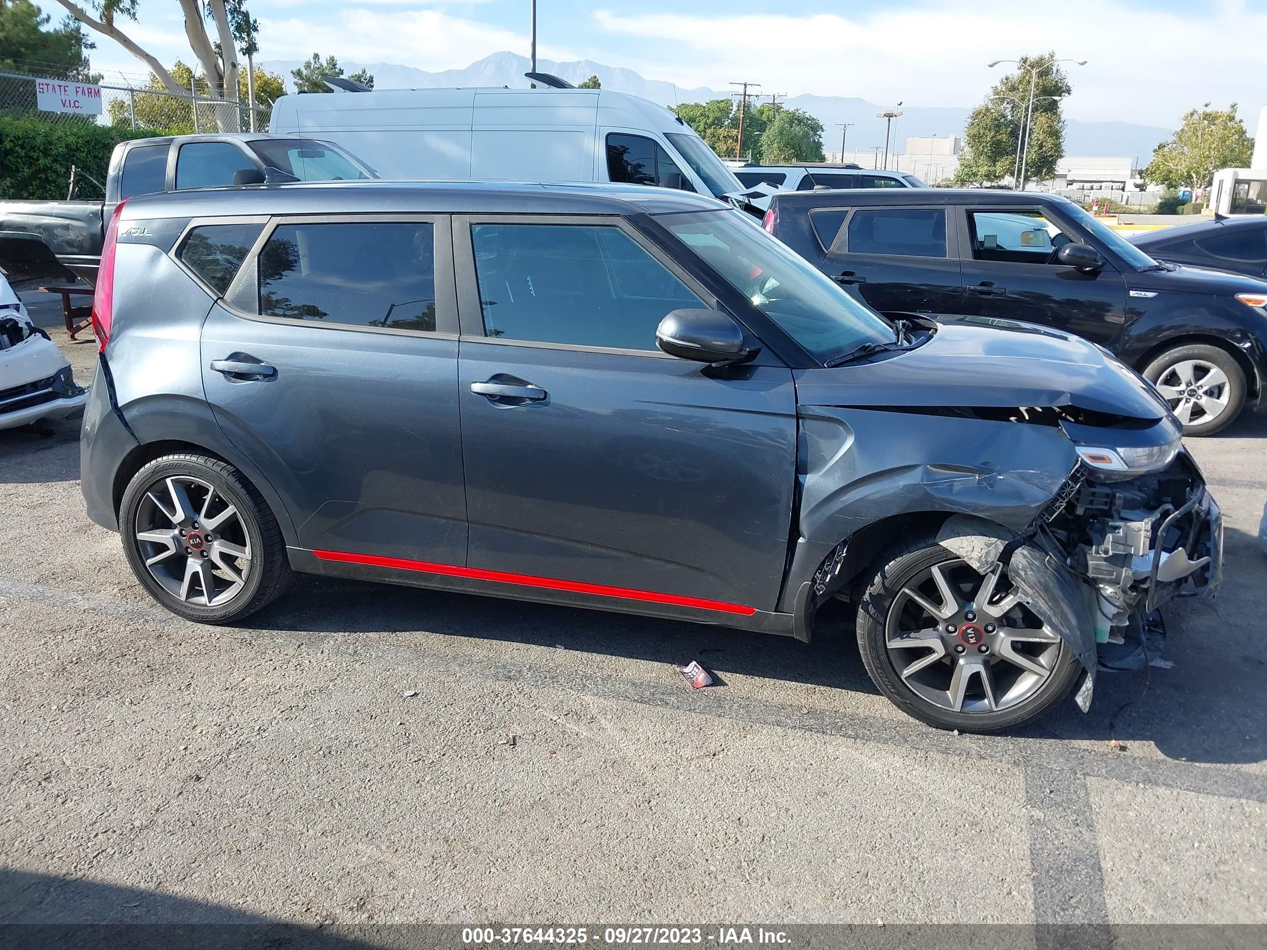 Photo 12 VIN: KNDJ63AU2L7013401 - KIA SOUL 