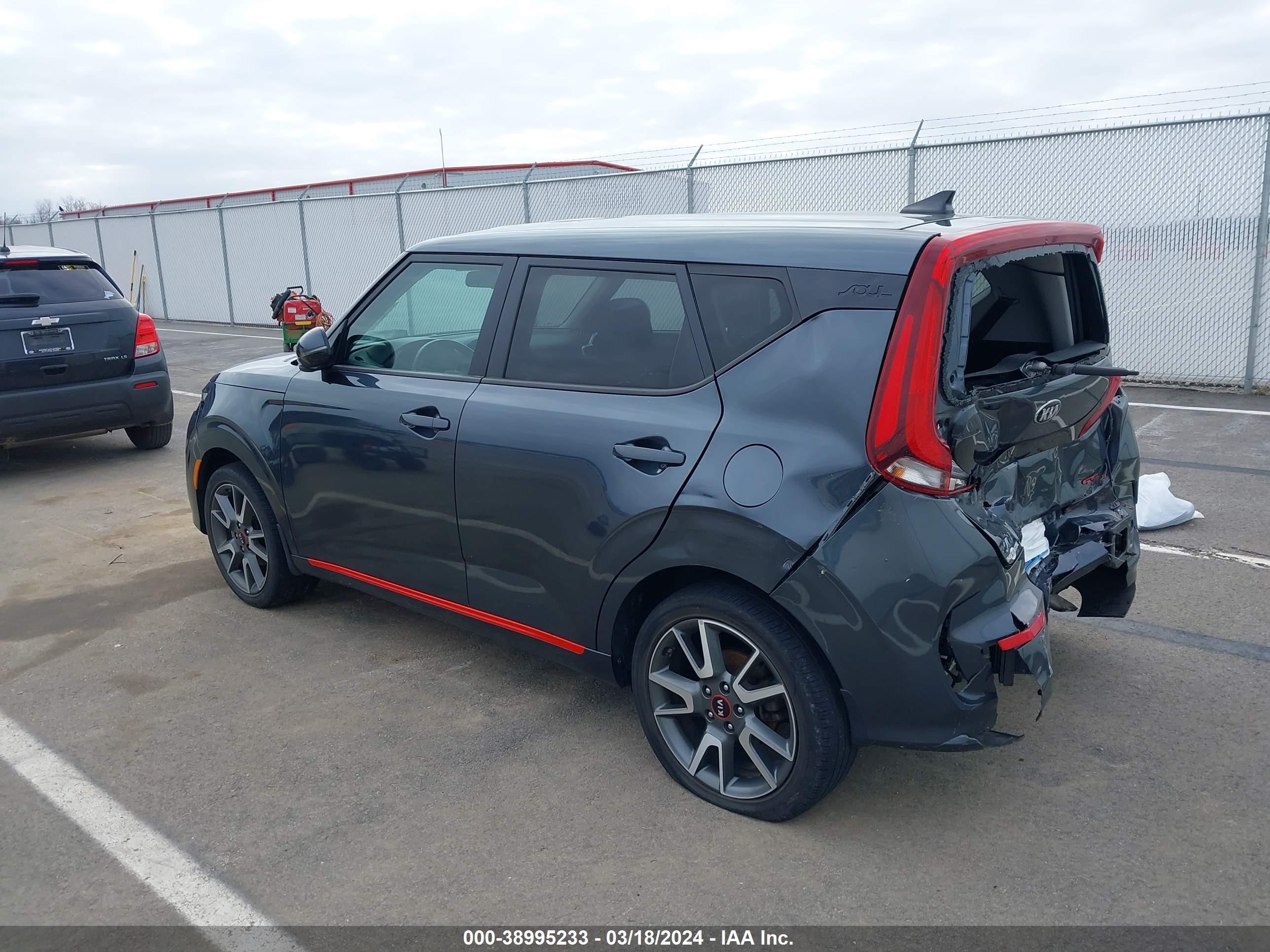 Photo 2 VIN: KNDJ63AU3L7052062 - KIA SOUL 