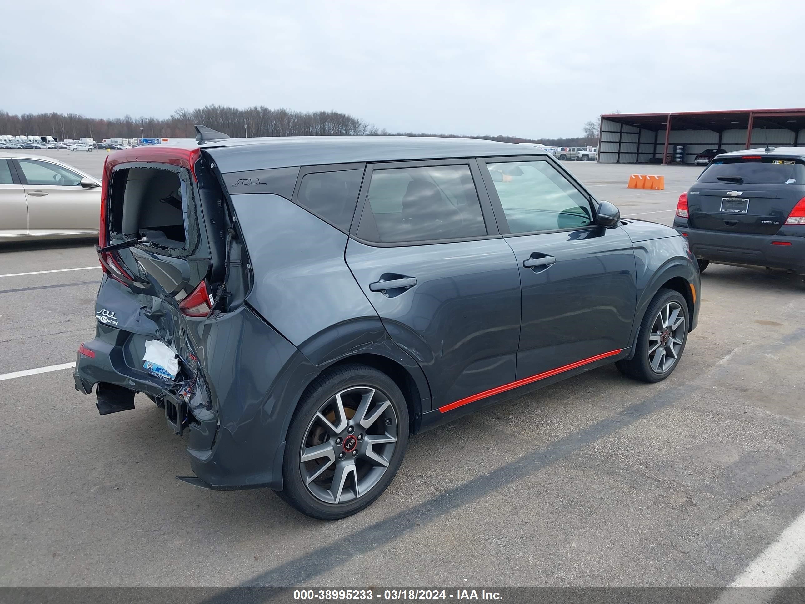 Photo 3 VIN: KNDJ63AU3L7052062 - KIA SOUL 