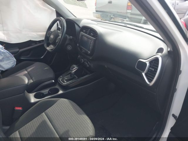 Photo 4 VIN: KNDJ63AU3L7708678 - KIA SOUL 