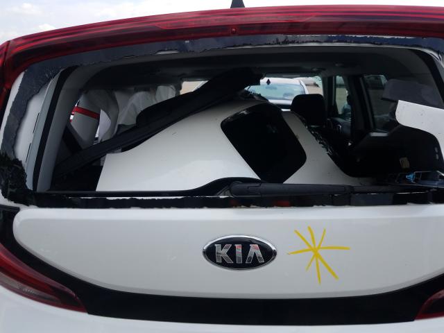 Photo 8 VIN: KNDJ63AU5L7006877 - KIA SOUL GT LI 