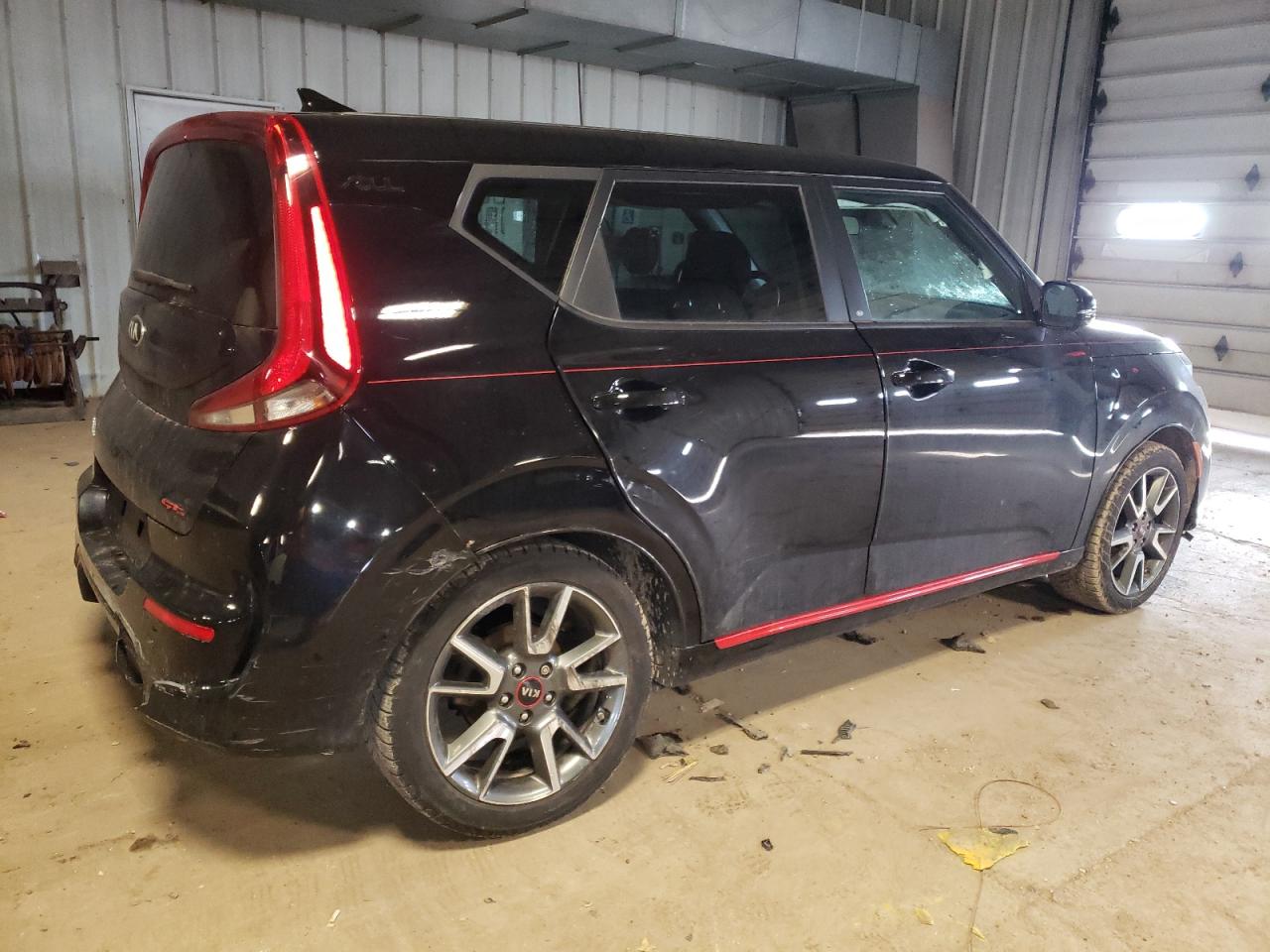 Photo 2 VIN: KNDJ63AU7L7056812 - KIA SOUL 