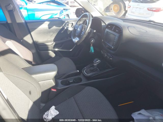 Photo 4 VIN: KNDJ63AU7L7103613 - KIA SOUL 