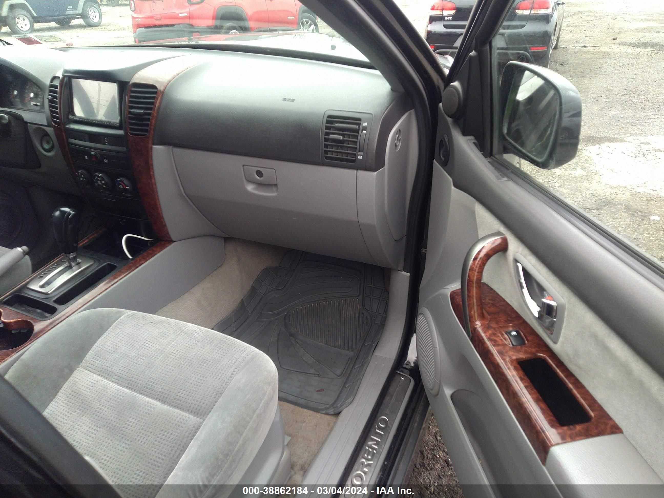 Photo 4 VIN: KNDJC733045309079 - KIA SORENTO 