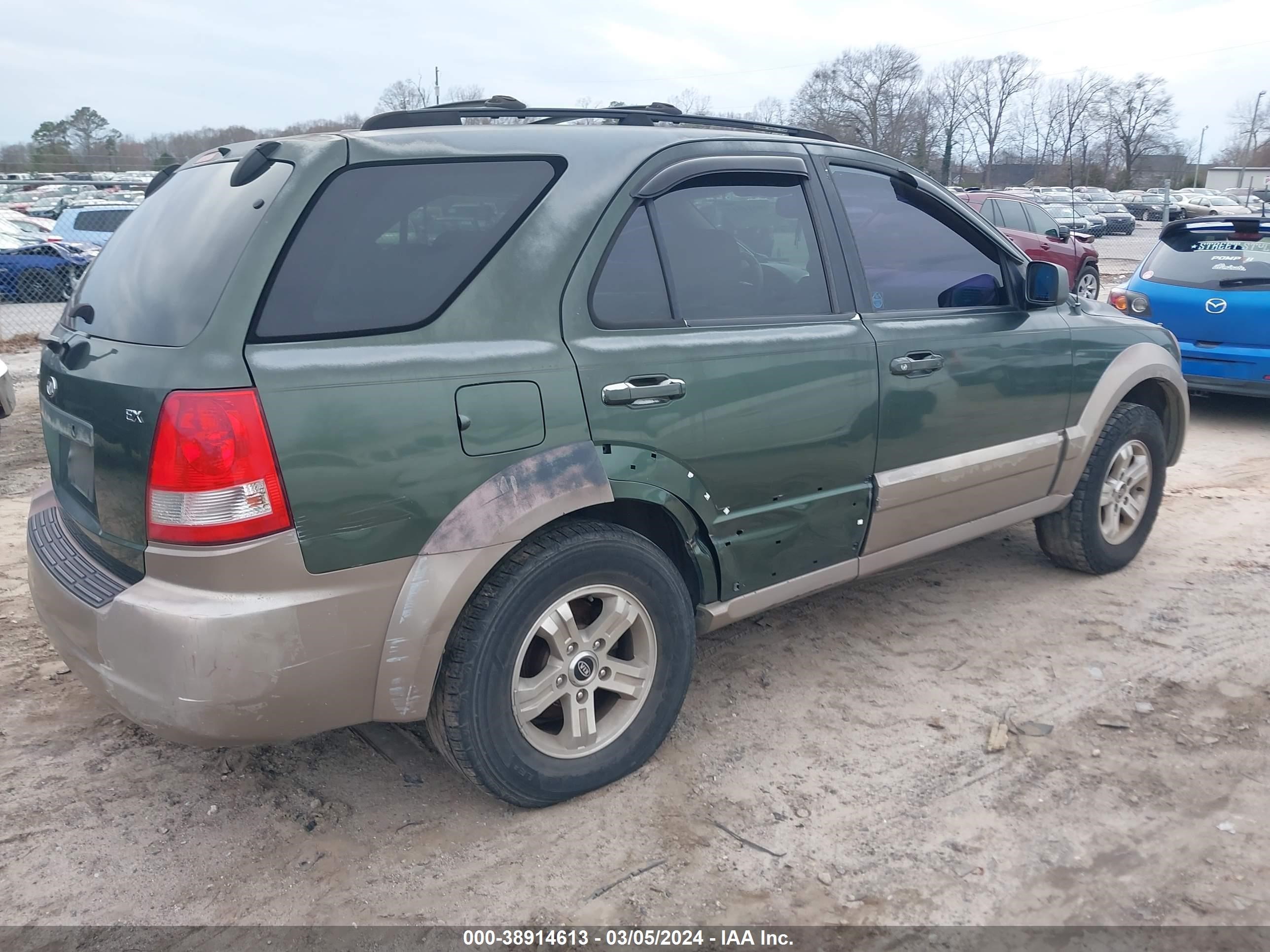 Photo 3 VIN: KNDJC733045325654 - KIA SORENTO 