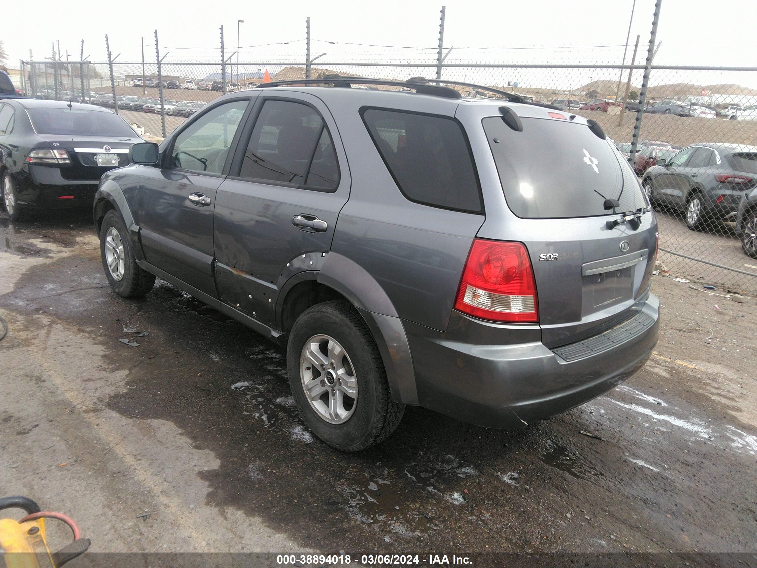 Photo 2 VIN: KNDJC733155360494 - KIA SORENTO 