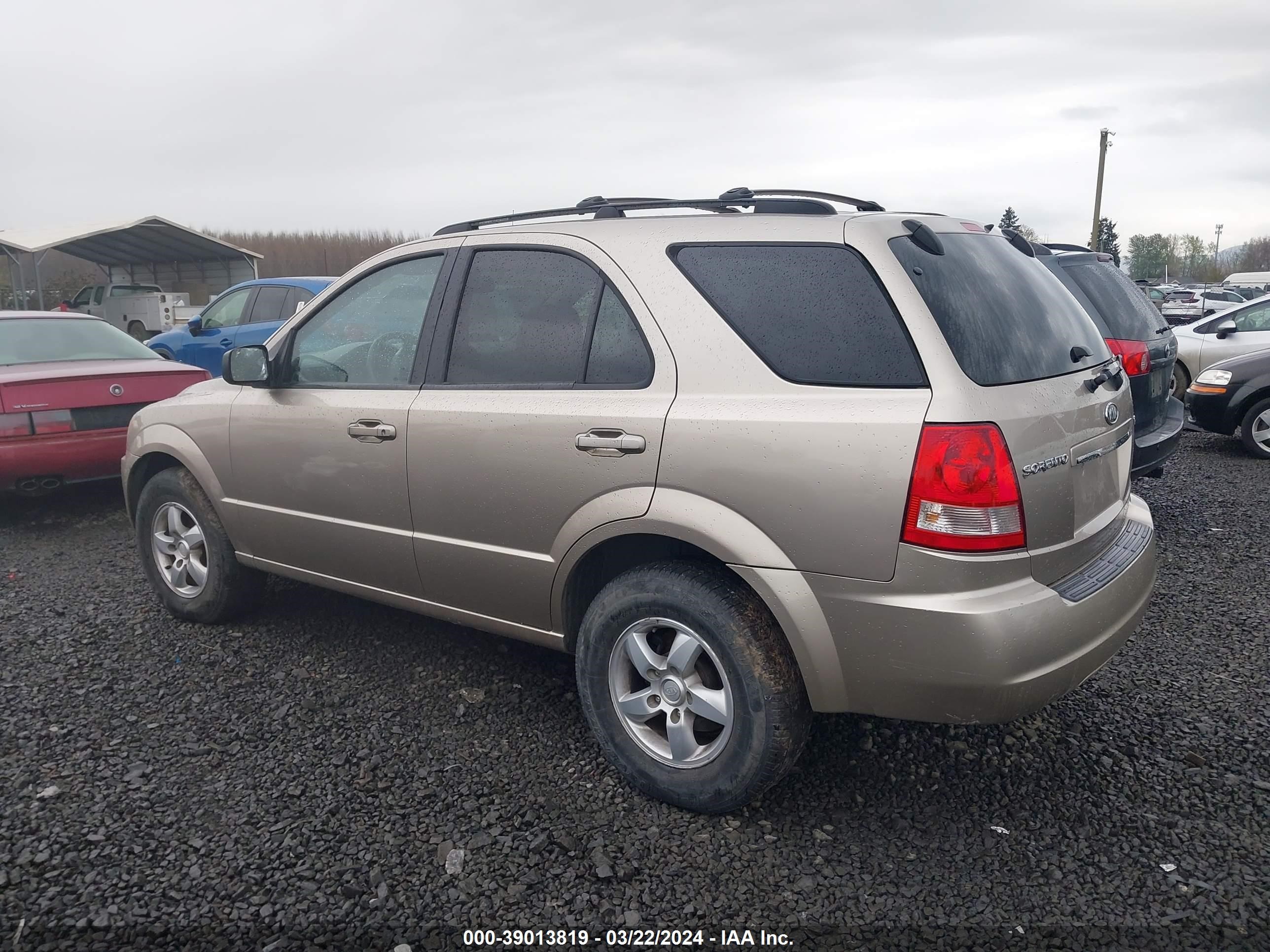 Photo 2 VIN: KNDJC733165510704 - KIA SORENTO 