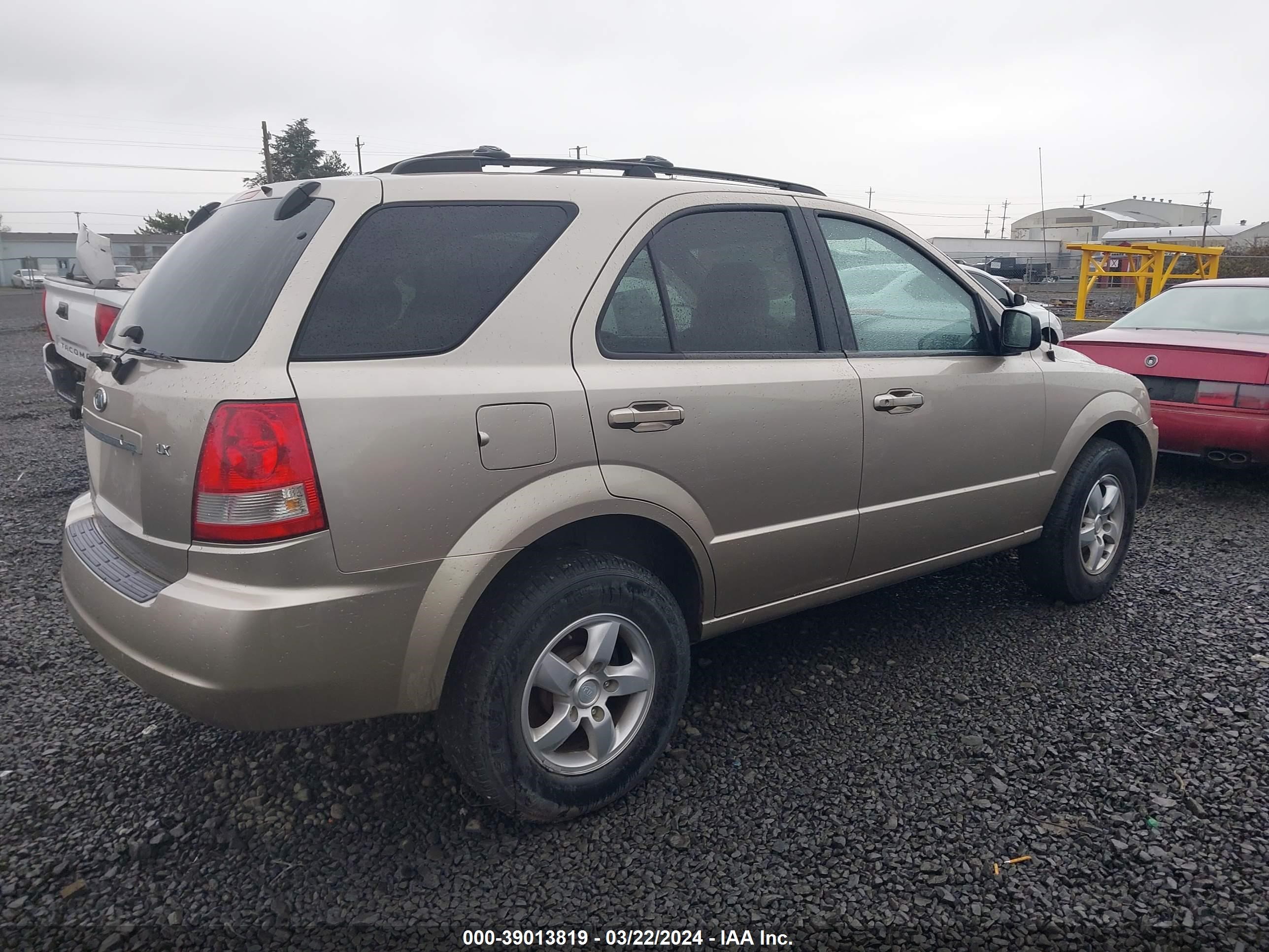 Photo 3 VIN: KNDJC733165510704 - KIA SORENTO 