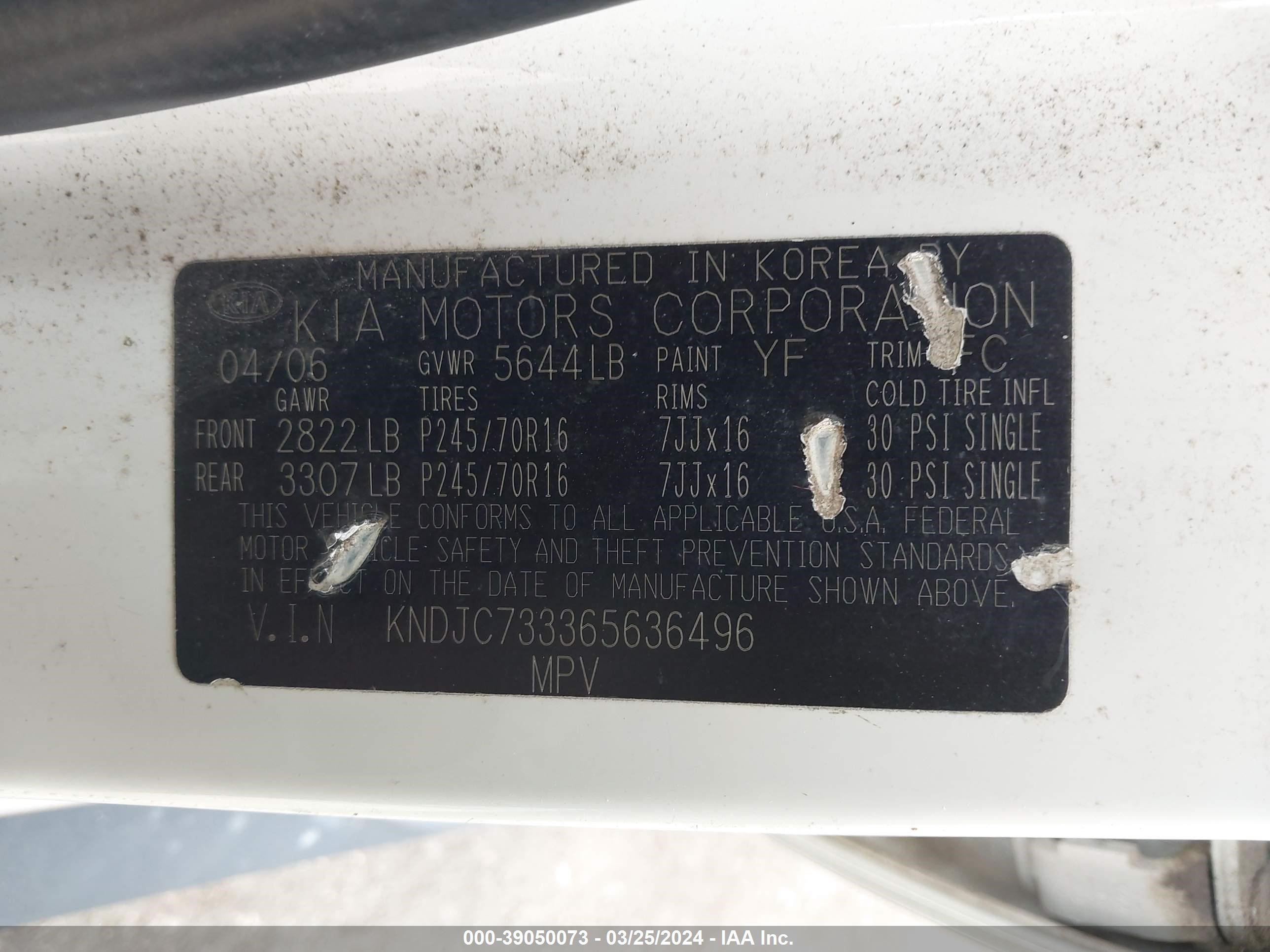 Photo 8 VIN: KNDJC733365636496 - KIA SORENTO 