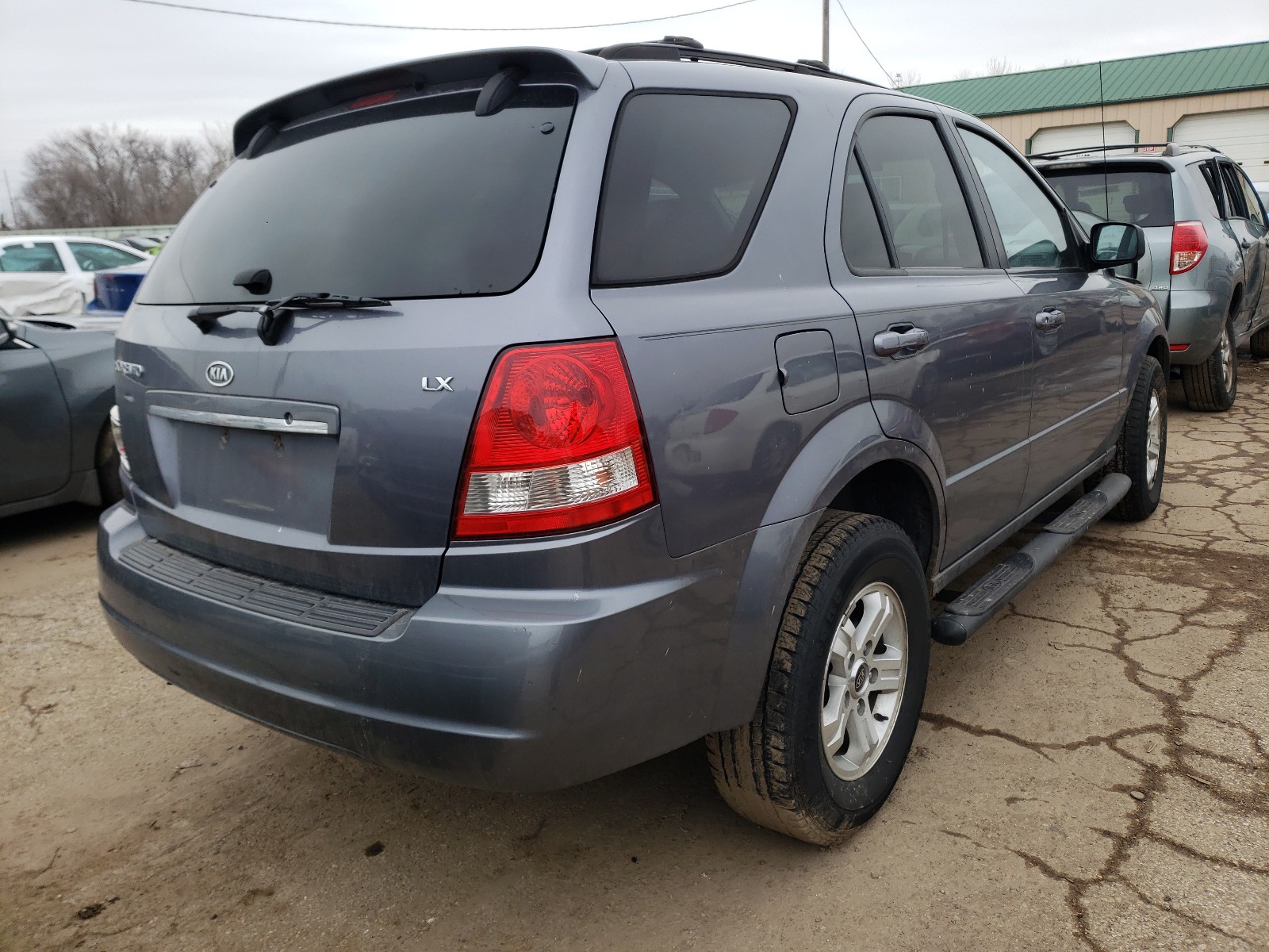 Photo 3 VIN: KNDJC733455368430 - KIA SORENTO EX 