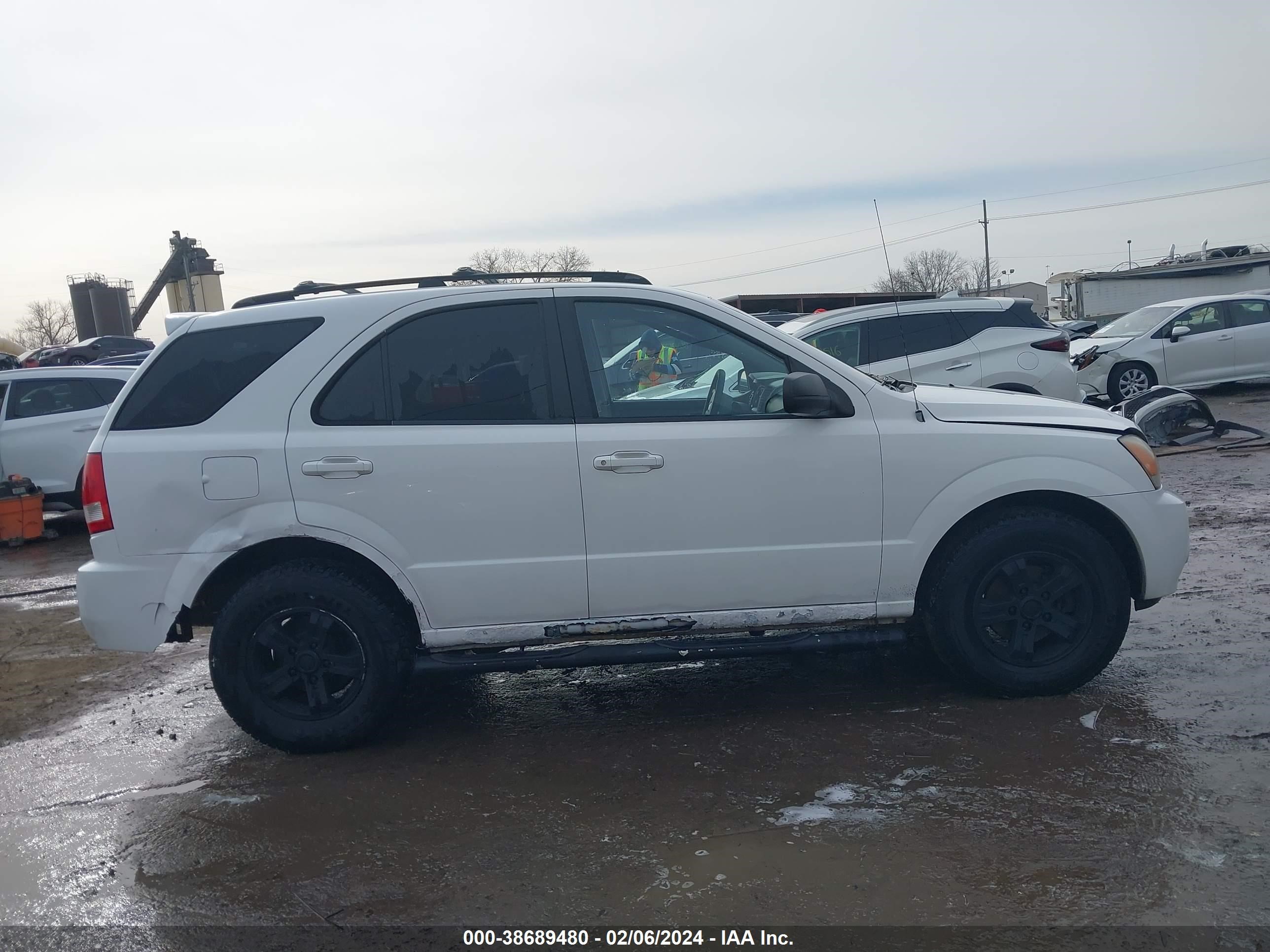 Photo 12 VIN: KNDJC733465541445 - KIA SORENTO 