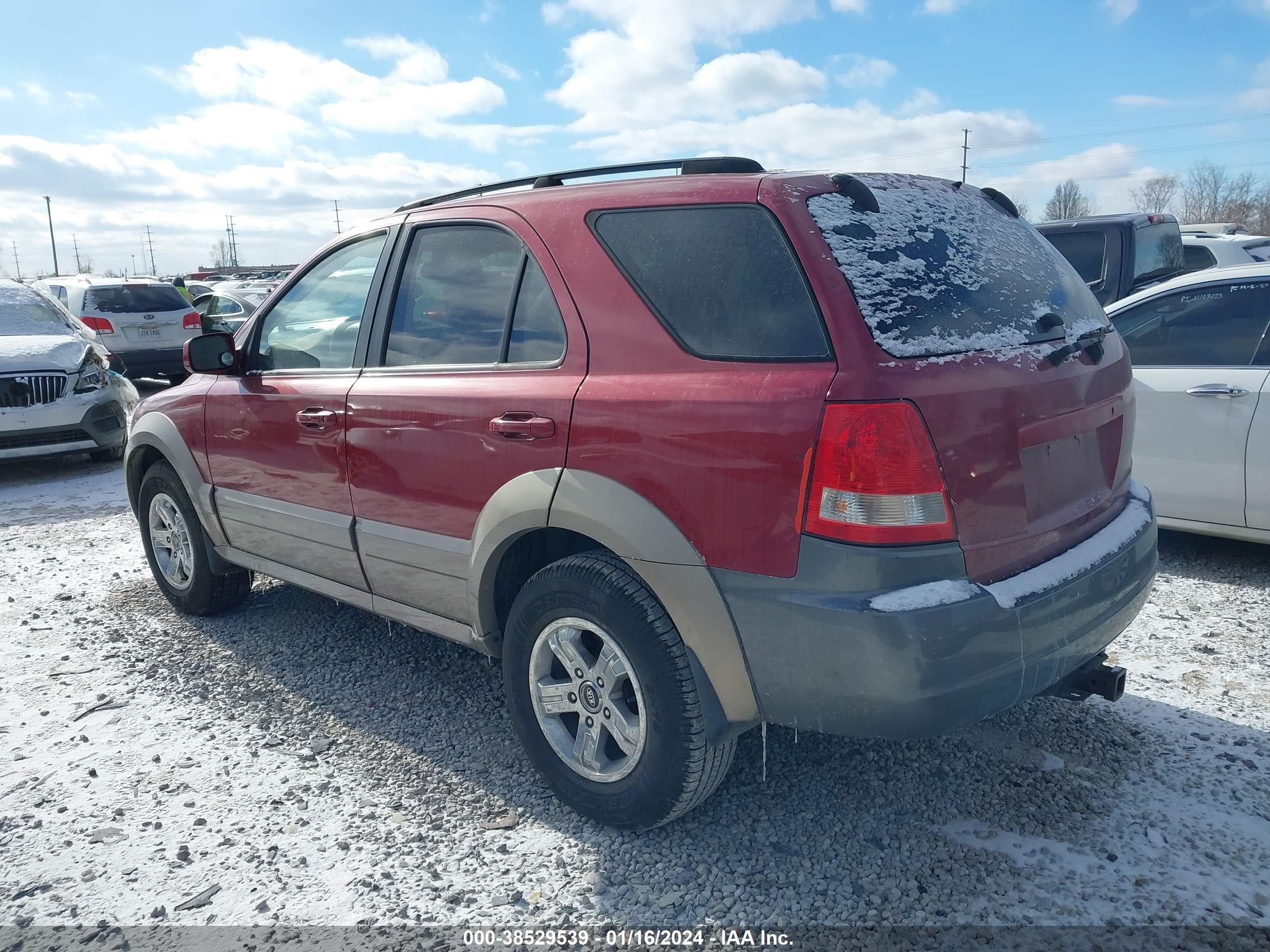 Photo 2 VIN: KNDJC733645247459 - KIA SORENTO 