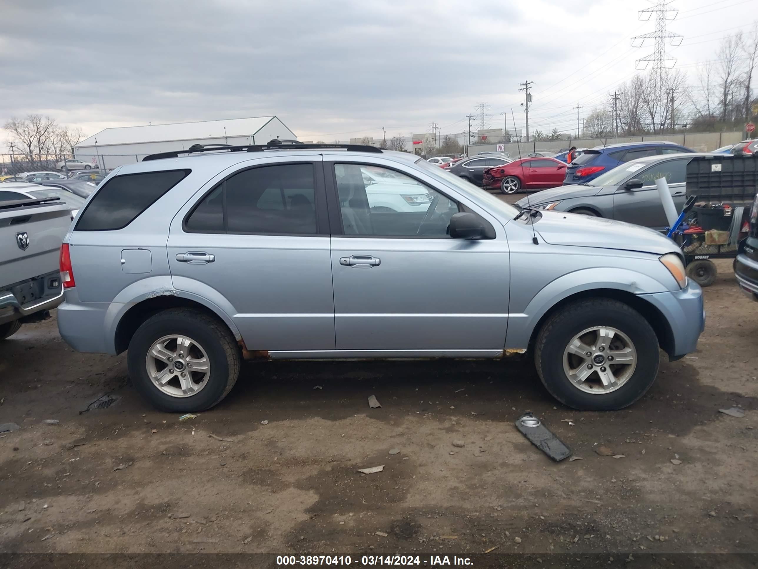 Photo 12 VIN: KNDJC733645277318 - KIA SORENTO 