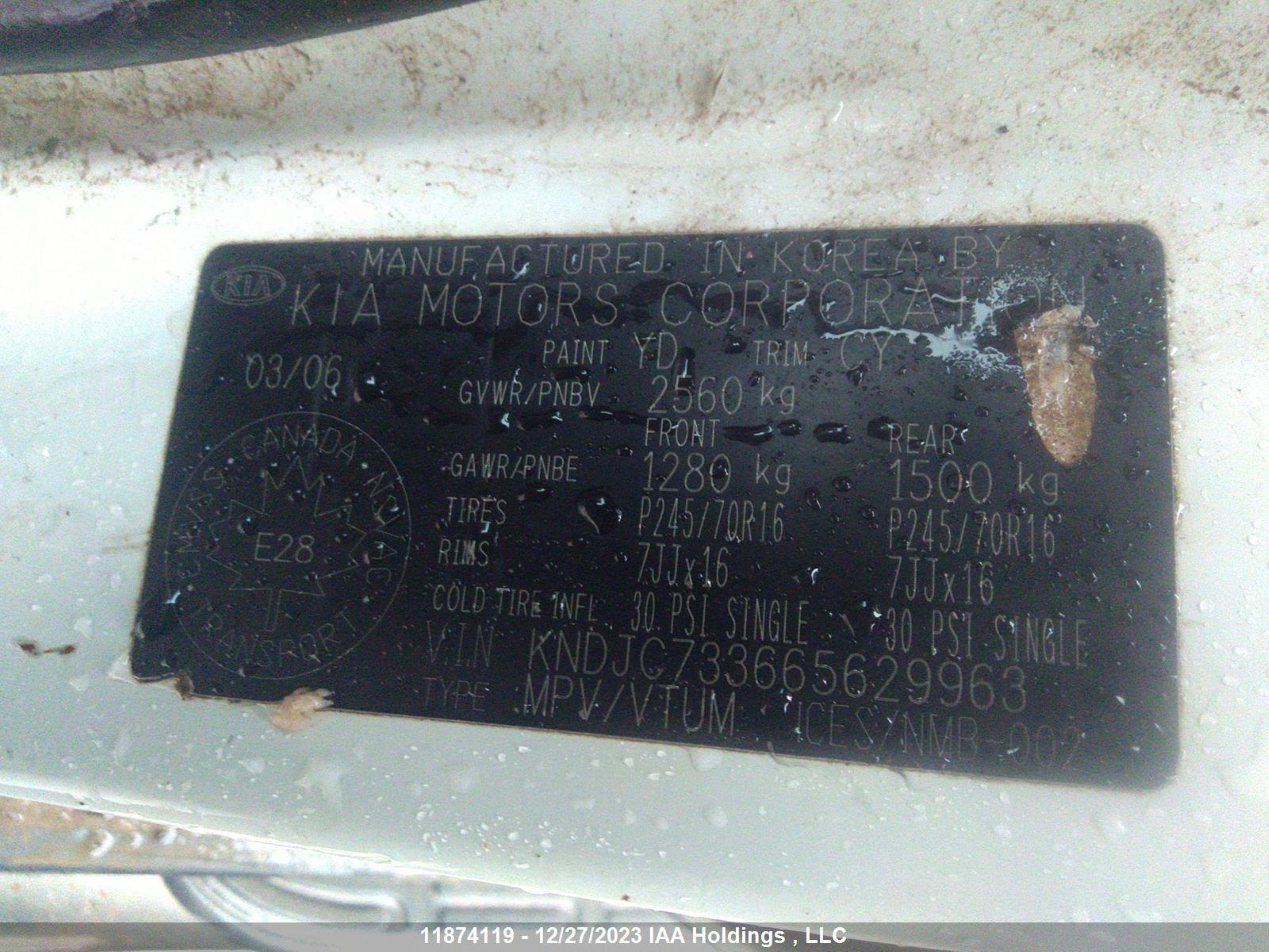 Photo 8 VIN: KNDJC733665629963 - KIA SORENTO 